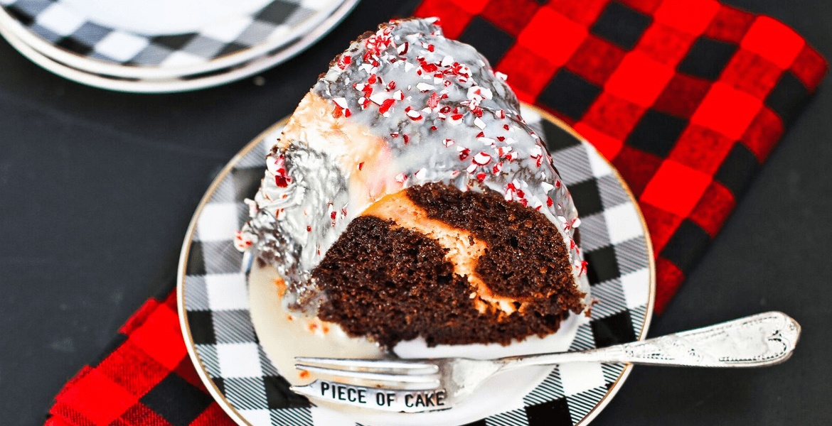 Frosted Holiday Peppermint Bundt Cake Desktop