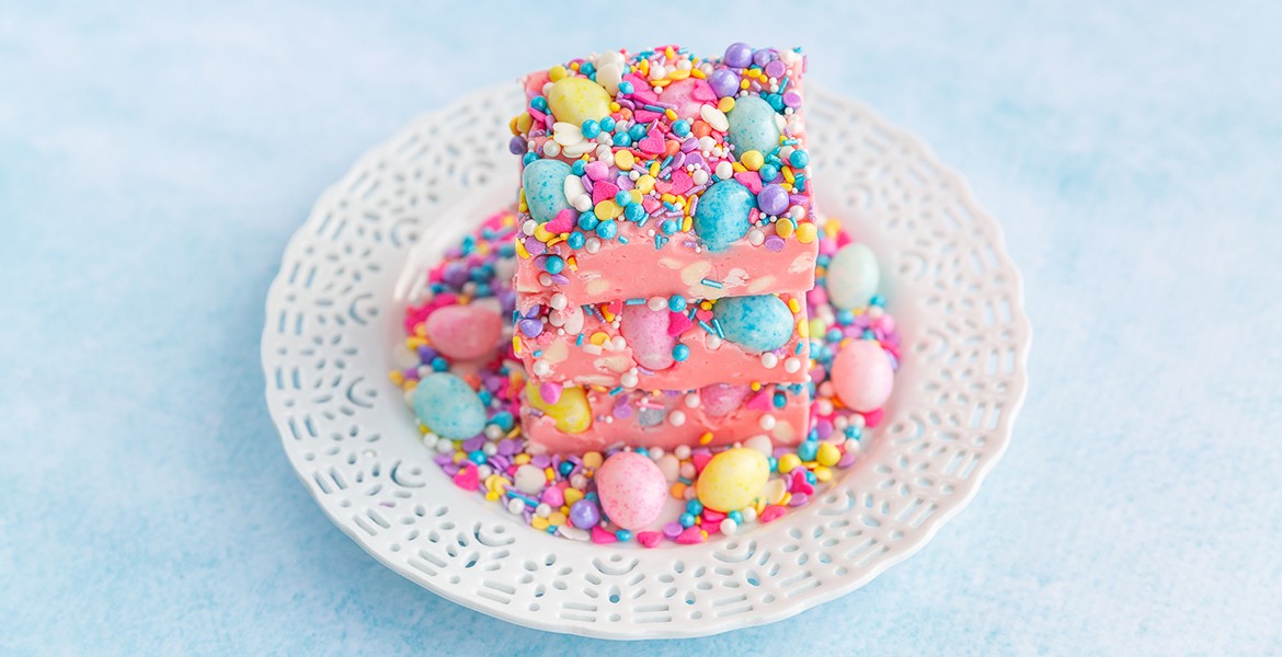 Speckled Jelly Bird Egg Fudge Desktop